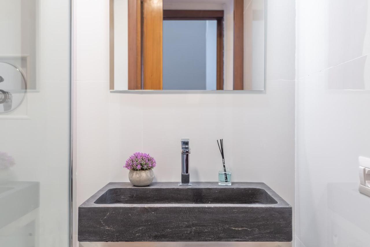 Trastevere San Calisto 3 Bdr Appartamento *